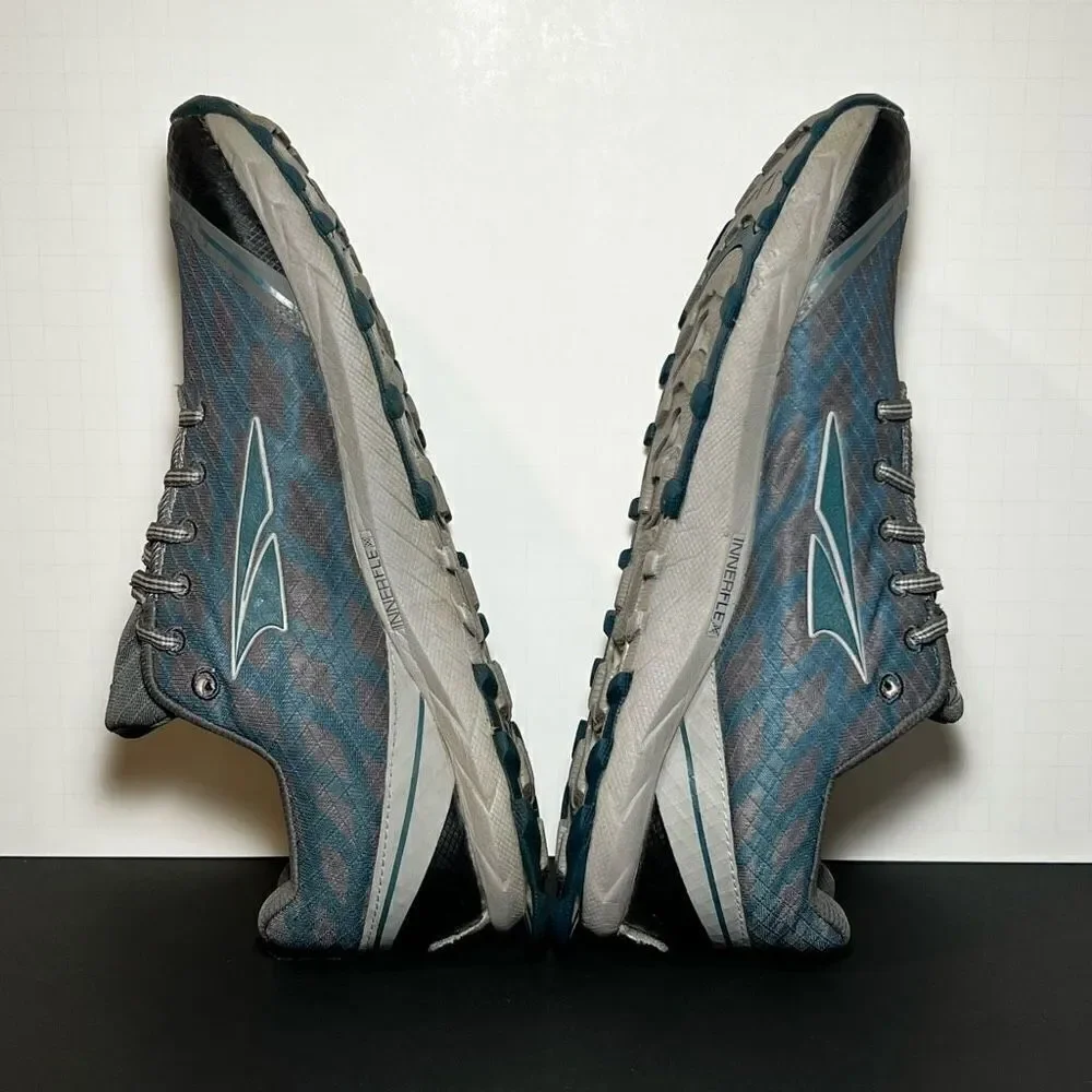Womens ALTRA Superior 2.0 Blue Running Shoes / Size 10.5
